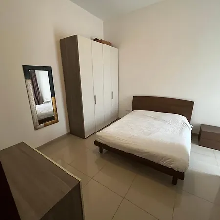 Swieqi Centre - Perfectly Located