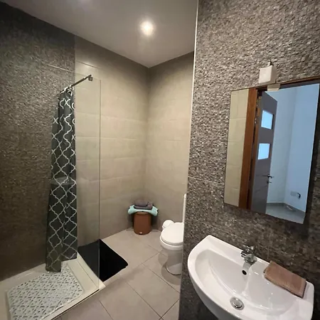 Swieqi Centre - Perfectly Located Διαμέρισμα *